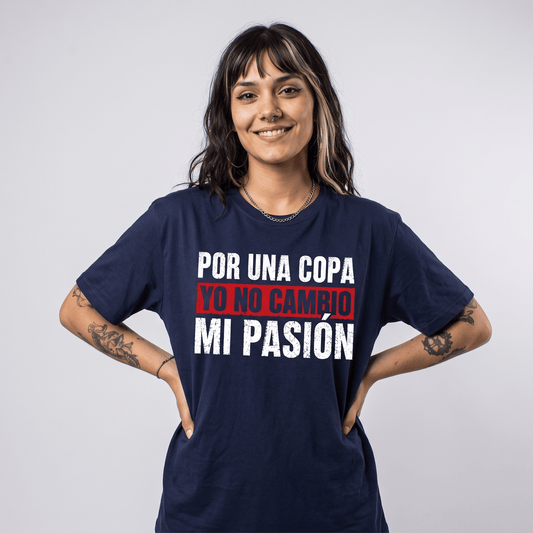 Polera U. de Chile (AZUL) - POR UNA COPA YO NO CAMBIO MI PASIÓN - Poleras de la U