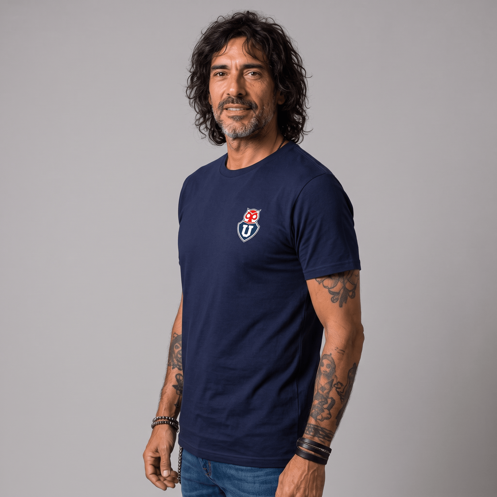Polera U. de Chile (AZUL) - ESCUDO U. DE CHILE - Poleras de la U