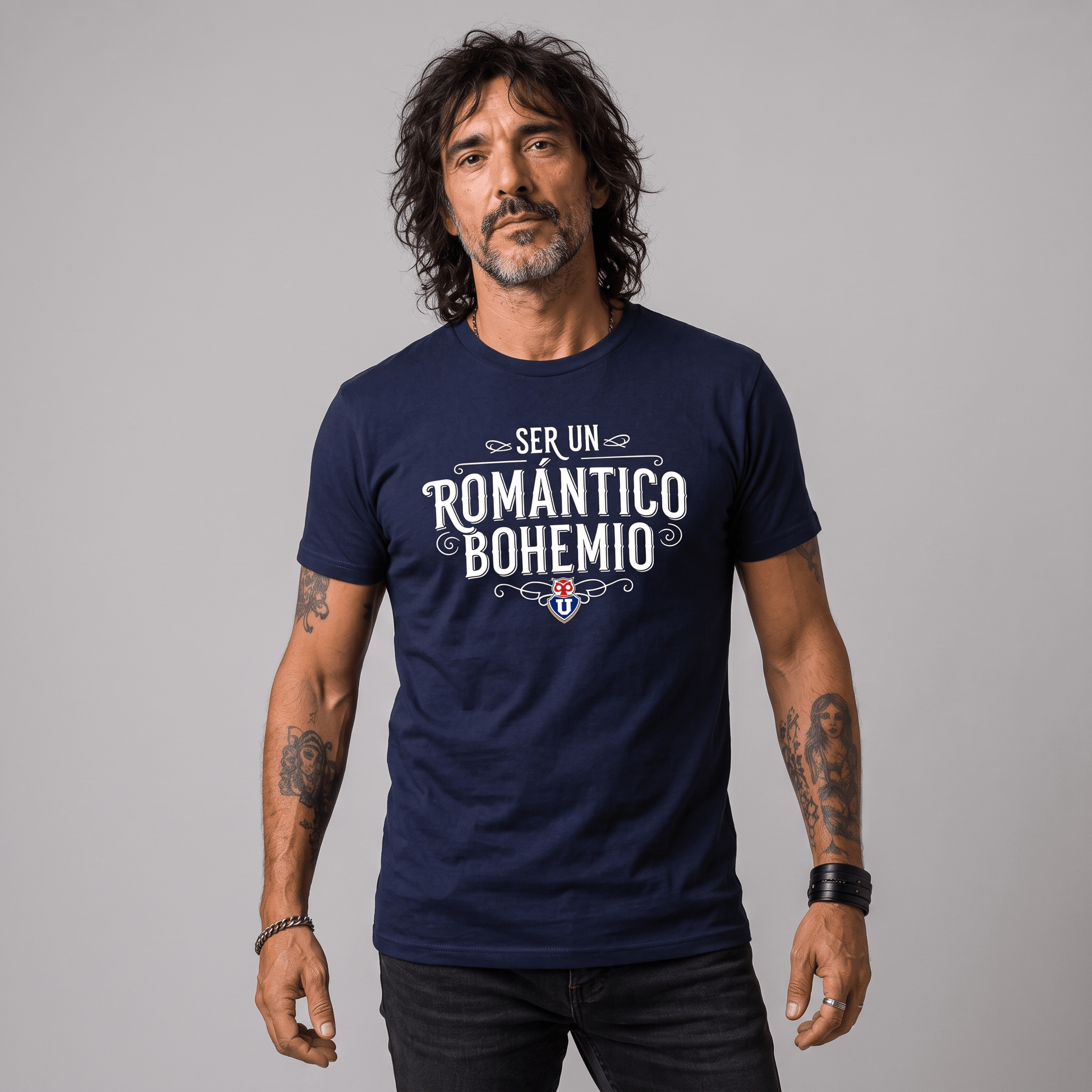 Polera U. de Chile (AZUL) - ROMÁNTICO BOHEMIO - Poleras de la U