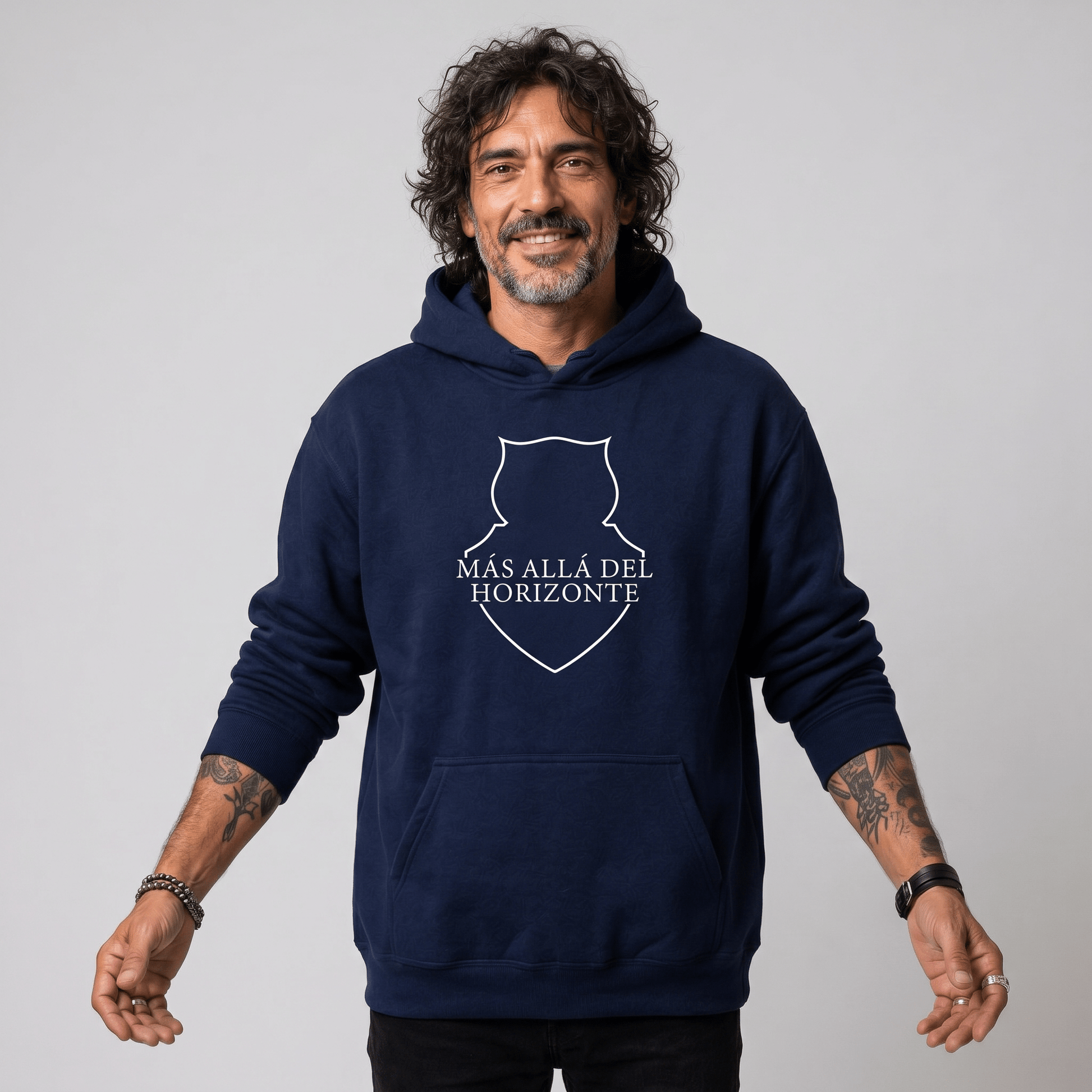 Polerón U. de Chile (AZUL) - MÁS ALLÁ DEL HORIZONTE - Poleras de la U
